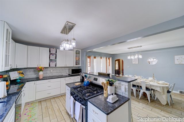 1140 W Giles Road, Muskegon, MI 49445