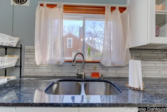 1140 W Giles Road, Muskegon, MI 49445