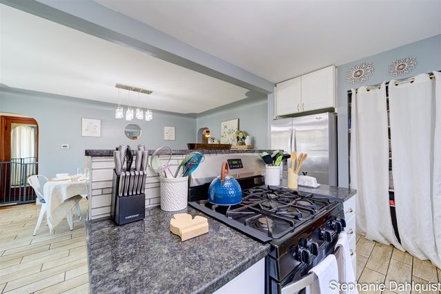 1140 W Giles Road, Muskegon, MI 49445