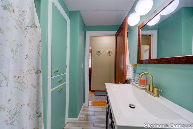 1140 W Giles Road, Muskegon, MI 49445