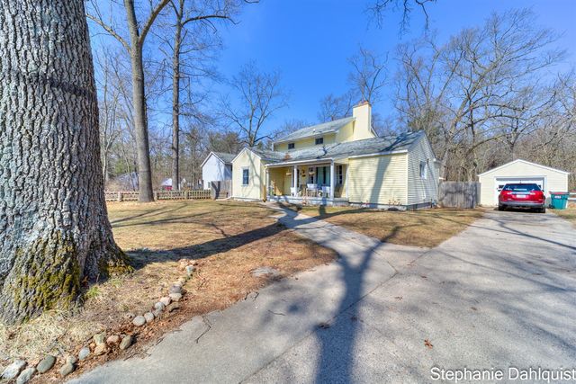 1140 W Giles Road, Muskegon, MI 49445