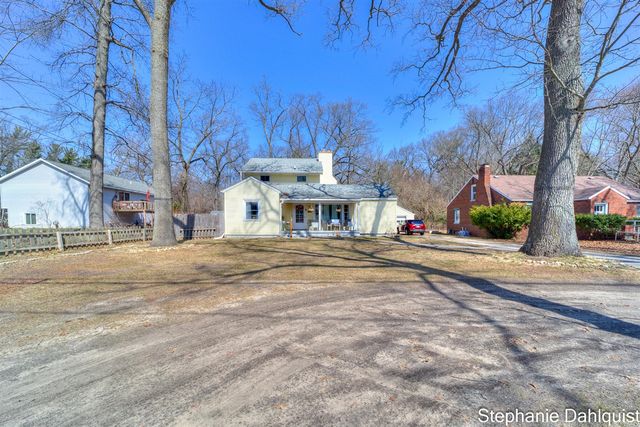 1140 W Giles Road, Muskegon, MI 49445