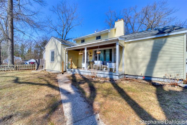 1140 W Giles Road, Muskegon, MI 49445