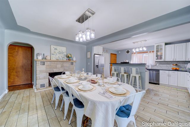 1140 W Giles Road, Muskegon, MI 49445