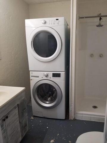 1224 Raymond Avenue, Fort Pierce, FL 34950