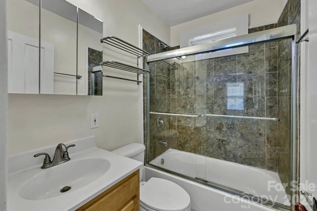 10 Enka Oak Street, Candler, NC 28715