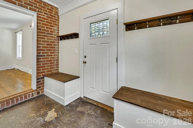 10 Enka Oak Street, Candler, NC 28715