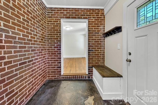10 Enka Oak Street, Candler, NC 28715