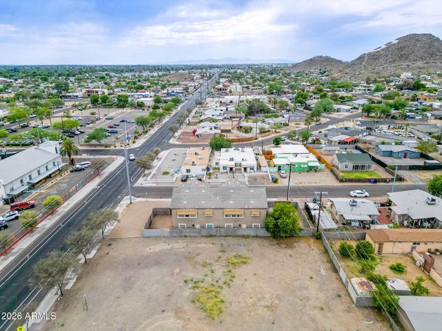 204 E Hatcher Road, Phoenix, AZ 85020