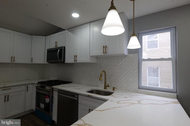 4905 MIDWOOD AVE, Baltimore, MD 21212