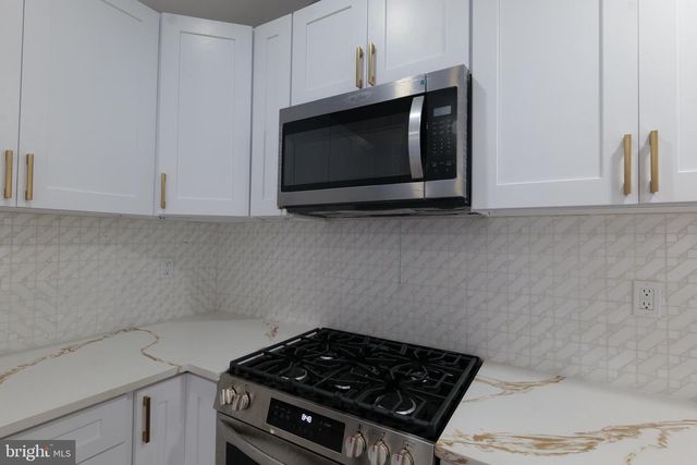 4905 MIDWOOD AVE, Baltimore, MD 21212