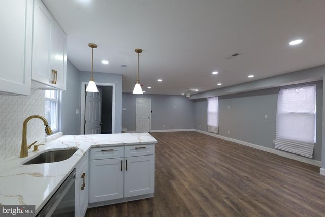 4905 MIDWOOD AVE, Baltimore, MD 21212