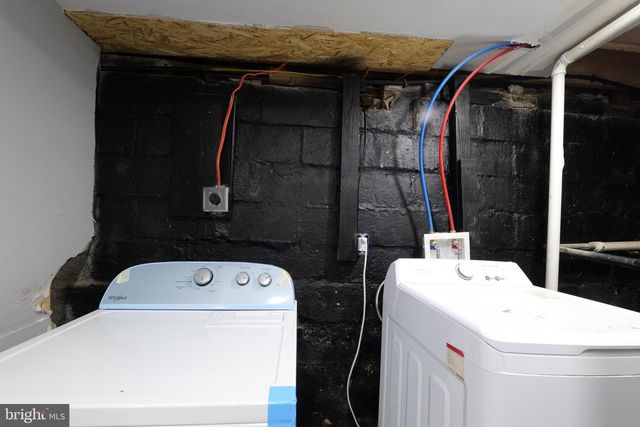 4905 MIDWOOD AVE, Baltimore, MD 21212