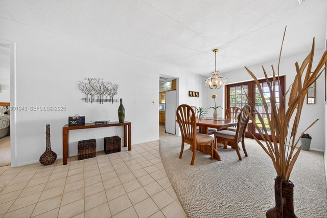 7241 NW 10th Pl, Plantation, FL 33313