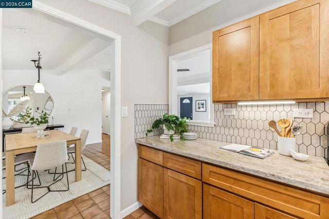 2342 Gehringer Dr, Concord, CA 94520