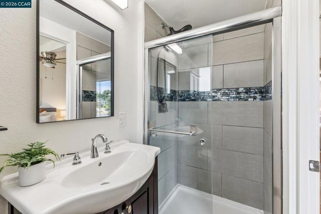 2342 Gehringer Dr, Concord, CA 94520