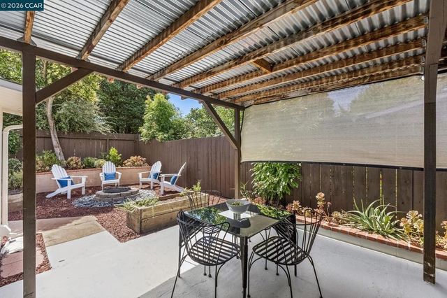 2342 Gehringer Dr, Concord, CA 94520