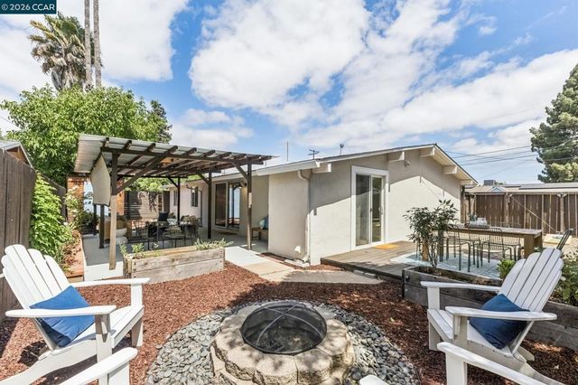 2342 Gehringer Dr, Concord, CA 94520