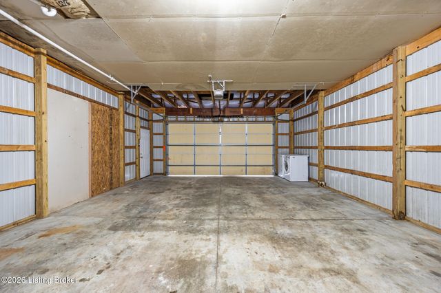 2615 2 Mile Ln, New Albany, IN 47150