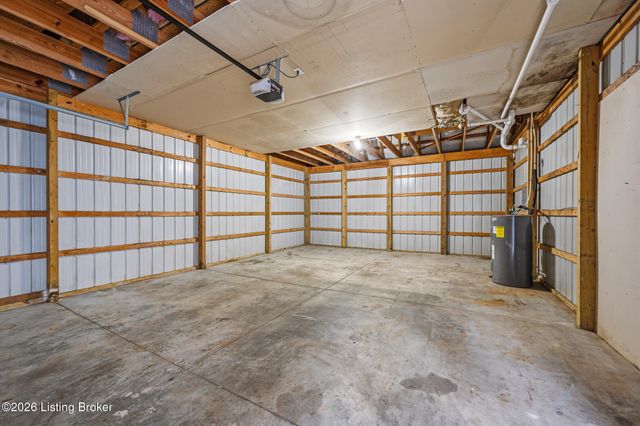 2615 2 Mile Ln, New Albany, IN 47150