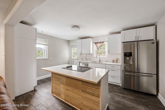 2615 2 Mile Ln, New Albany, IN 47150