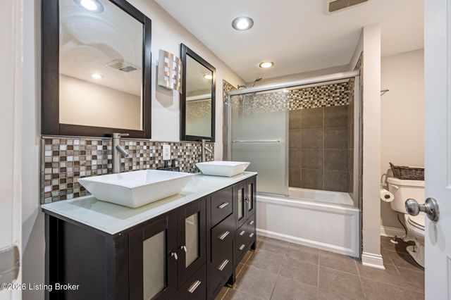 2615 2 Mile Ln, New Albany, IN 47150