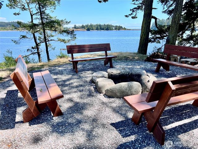 0 Chinook Way, Center Island, WA 98221