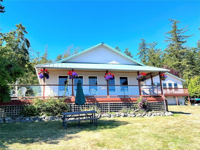 0 Chinook Way, Center Island, WA 98221