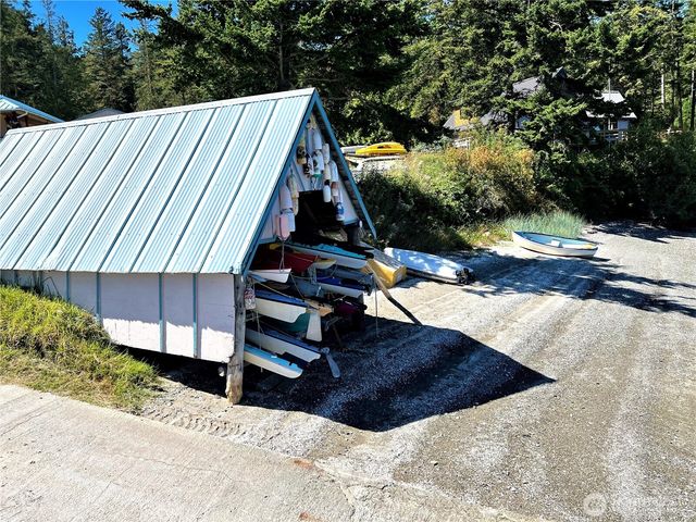 0 Chinook Way, Center Island, WA 98221