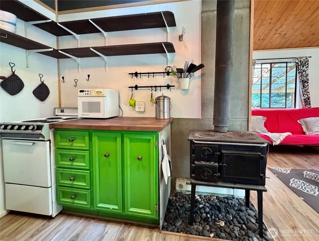 0 Chinook Way, Center Island, WA 98221