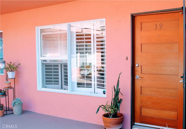 1023 E 1st Street 19, Long Beach, CA 90802