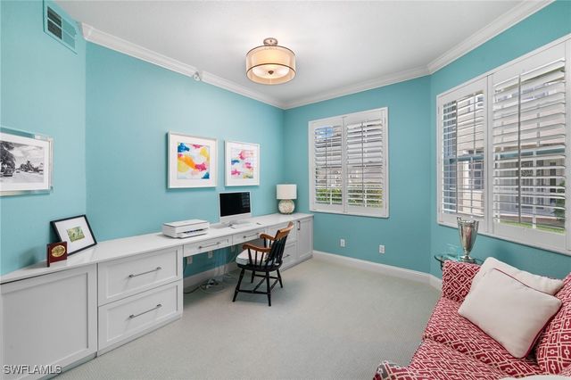 2120 Aberdeen LN 101, Naples, FL 34109