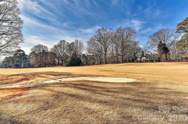 3310 Windbluff Drive, Charlotte, NC 28277