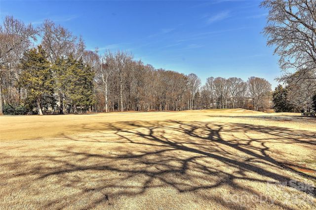 3310 Windbluff Drive, Charlotte, NC 28277