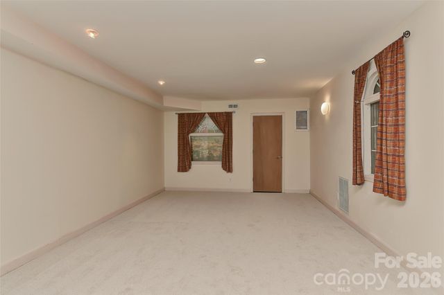 3310 Windbluff Drive, Charlotte, NC 28277