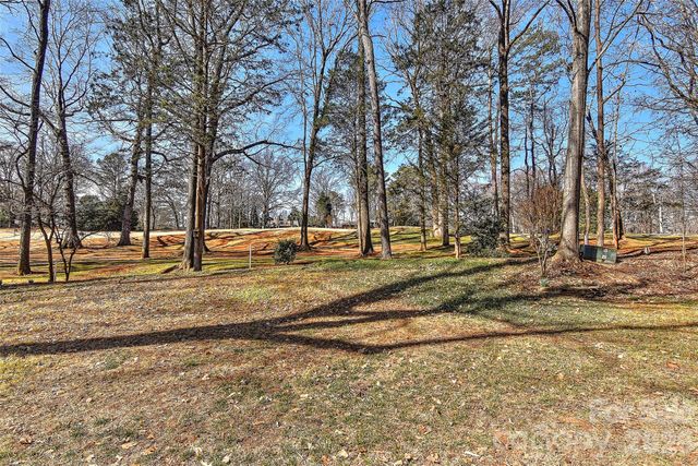 3310 Windbluff Drive, Charlotte, NC 28277