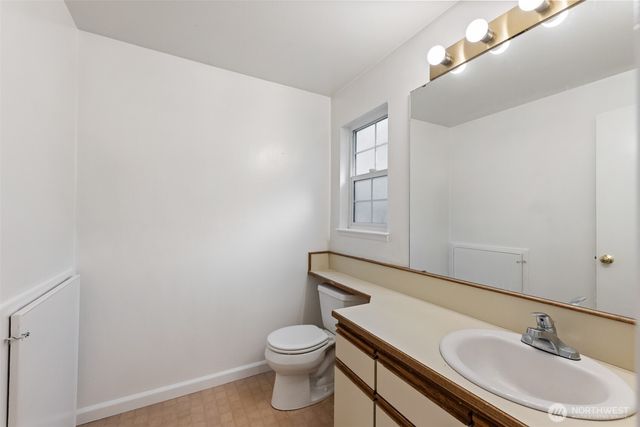 10102 NE 135th Lane #Unit 8, Kirkland, WA 98034