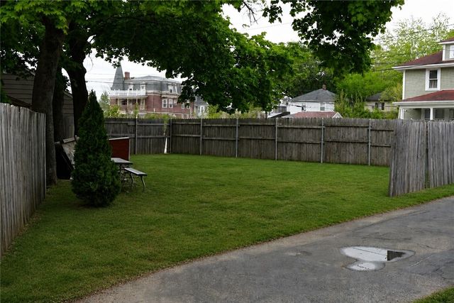 27 Cliffdale Avenue, Cranston, RI 02905
