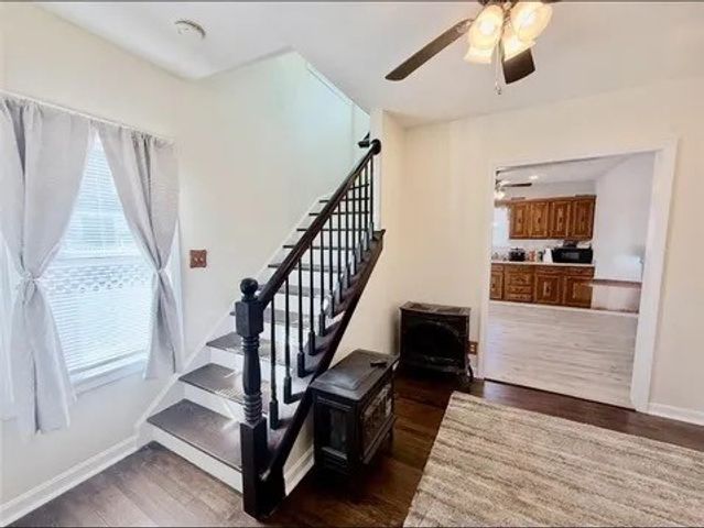 27 Cliffdale Avenue, Cranston, RI 02905