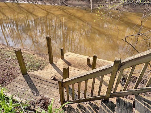 80 TOWBOAT LN, Adamsville, TN 38310