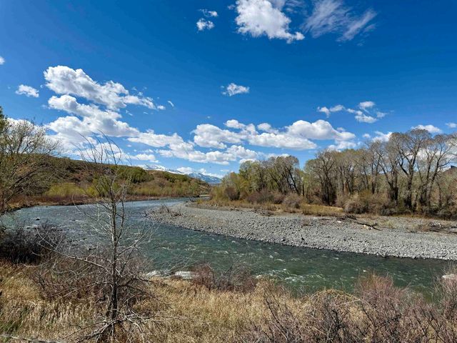 1451 Southfork Rd, Cody, WY 82414