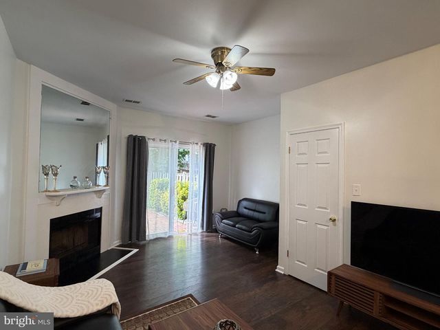 2121 WHISPER WAY, Reston, VA 20191