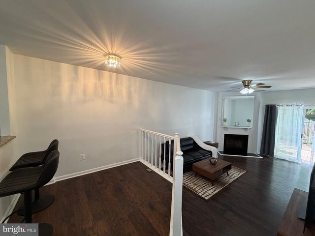 2121 WHISPER WAY, Reston, VA 20191