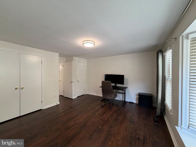 2121 WHISPER WAY, Reston, VA 20191