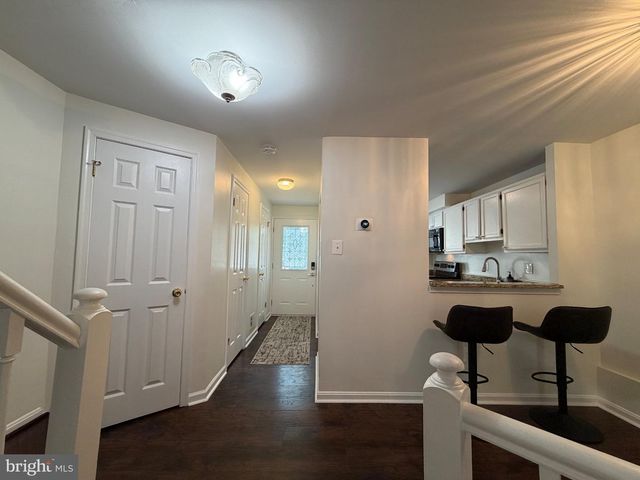 2121 WHISPER WAY, Reston, VA 20191