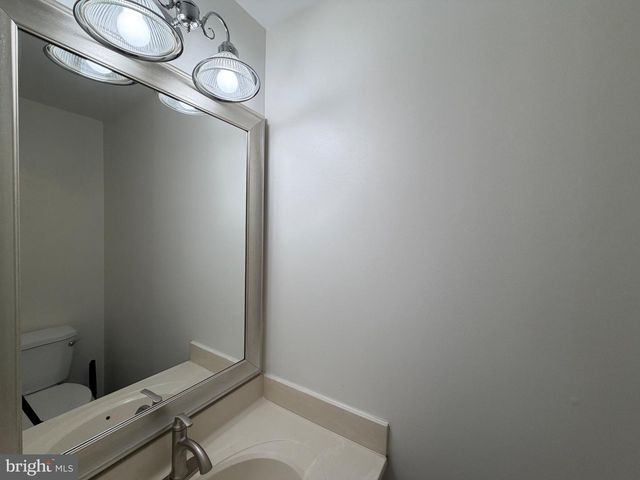2121 WHISPER WAY, Reston, VA 20191
