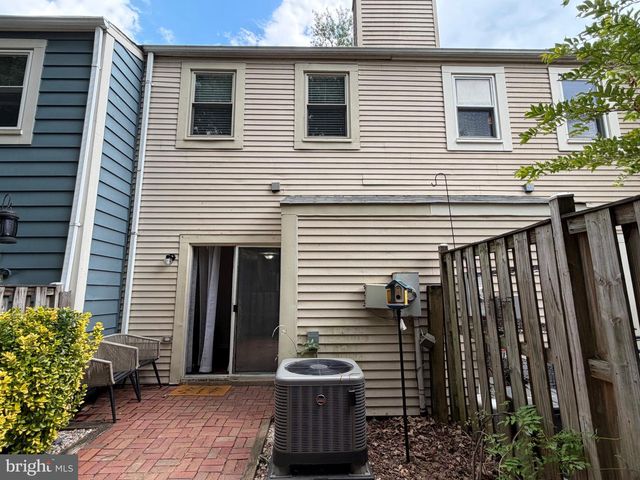 2121 WHISPER WAY, Reston, VA 20191