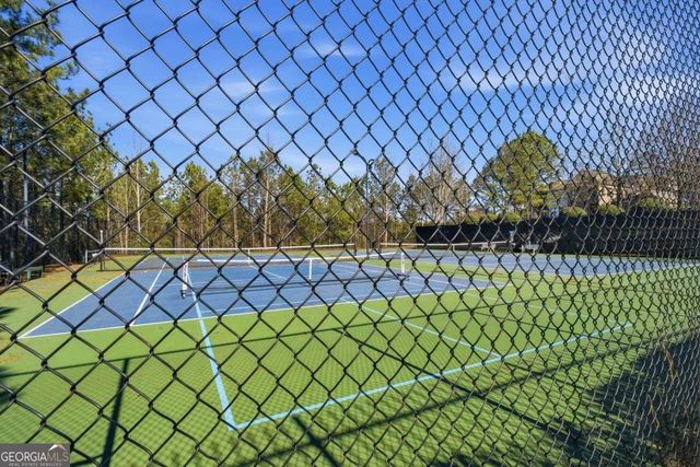 109 W Ridge Way, Roswell, GA 30076