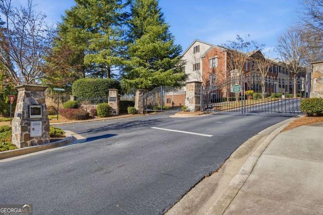 109 W Ridge Way, Roswell, GA 30076