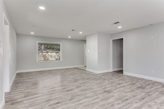 5632 Fursman Avenue, Fort Worth, TX 76114